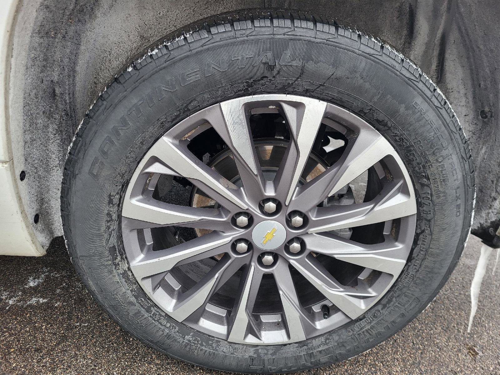 Used 2023 Chevrolet Traverse Premier image 17