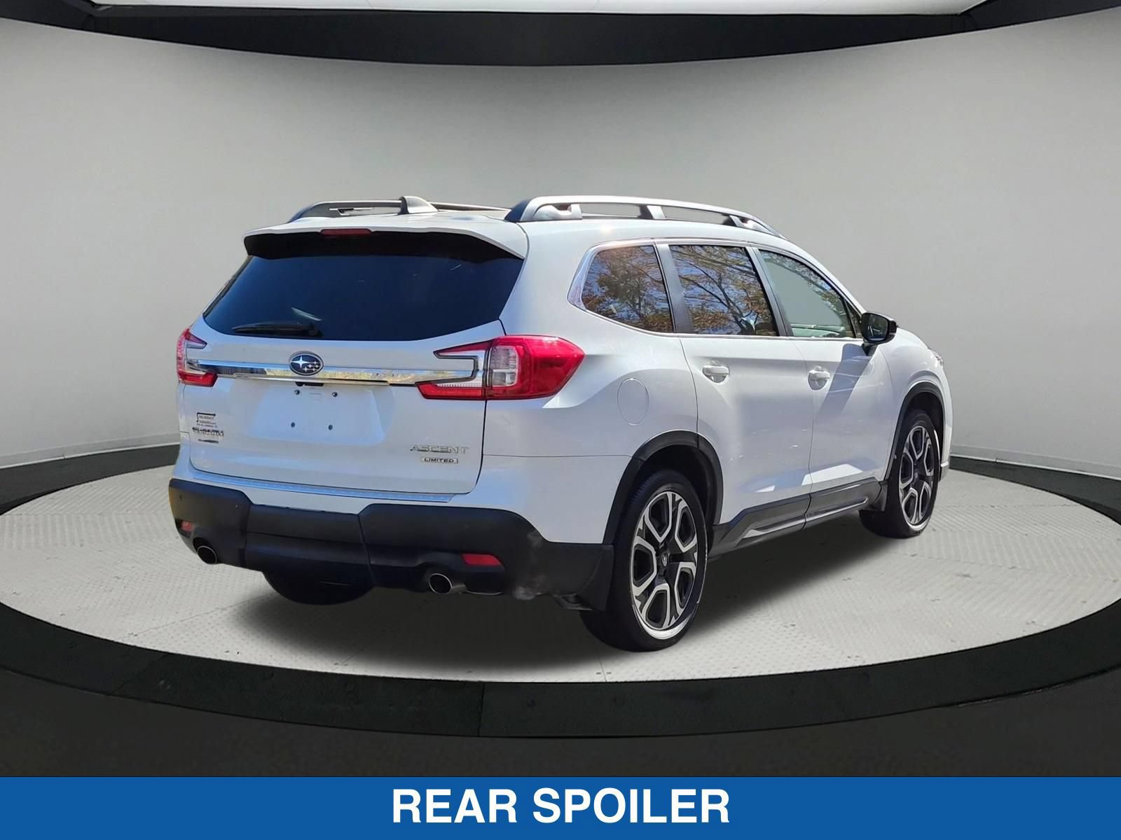 Certified 2024 Subaru Ascent Limited w/ Technology Package AWD/4WD image 4