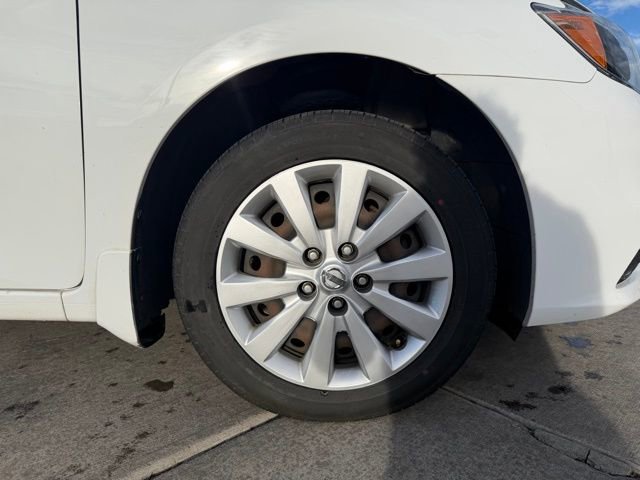 Used 2018 Nissan Sentra S image 29