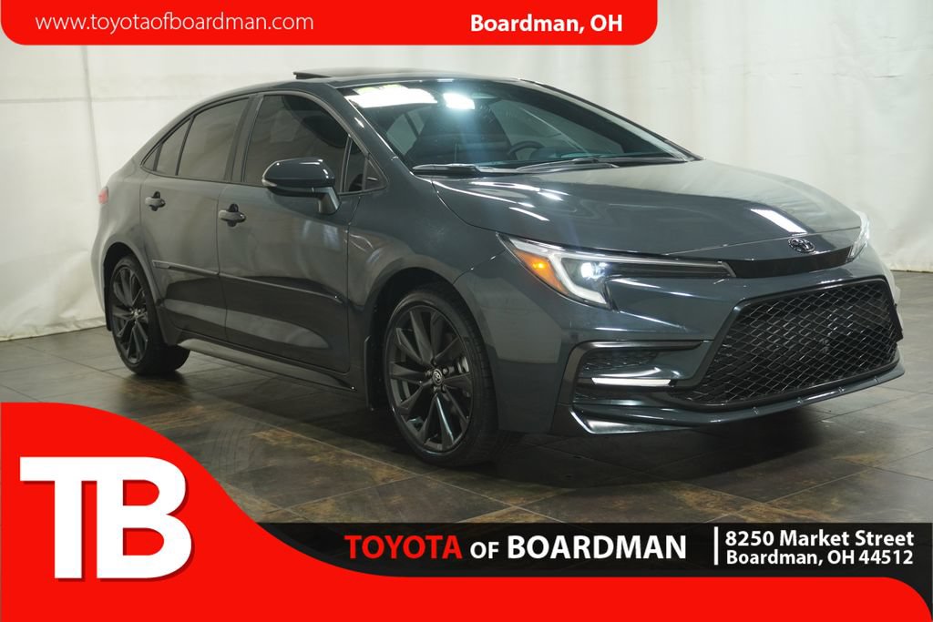 Used 2025 Toyota Corolla SE w/ SE Premium Package FWD image 1