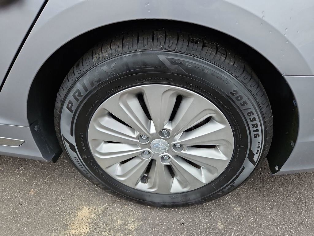 Used 2016 Hyundai Sonata SE image 29