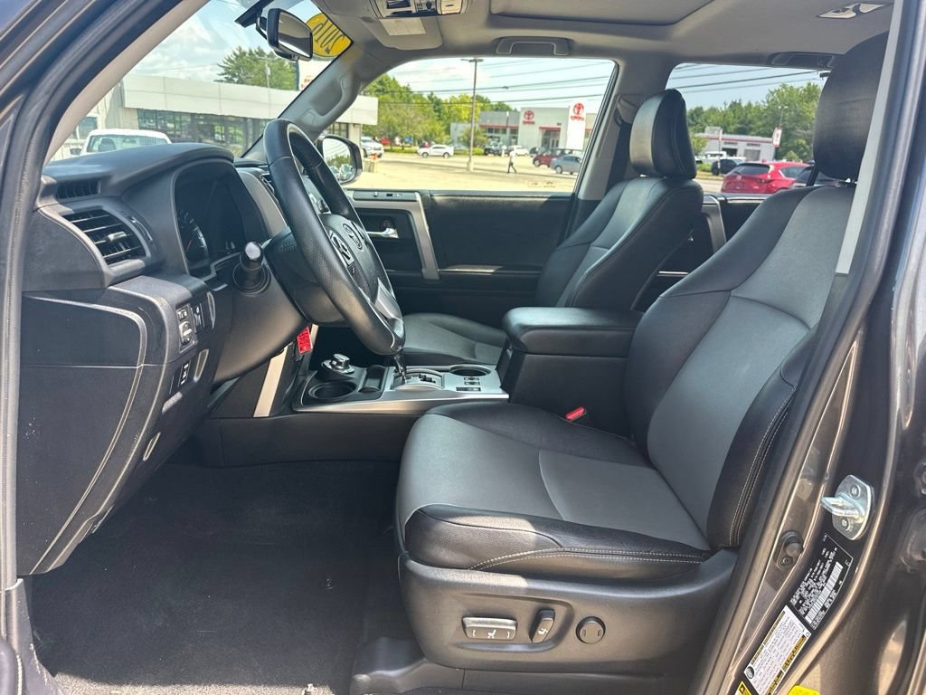 Used 2016 Toyota 4Runner SR5 Premium AWD/4WD image 14
