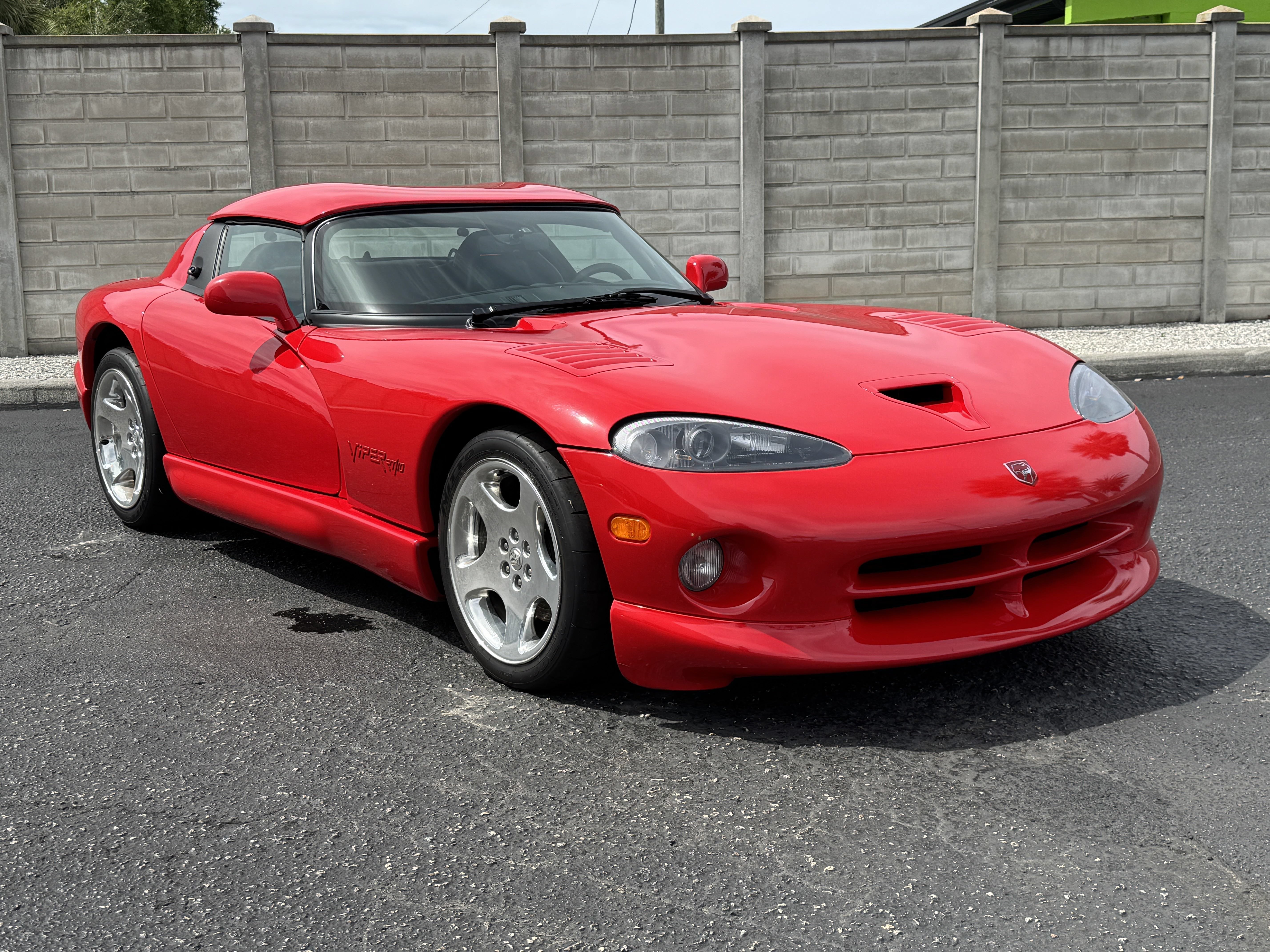 Used 2000 Dodge Viper RT/10 RWD image 8