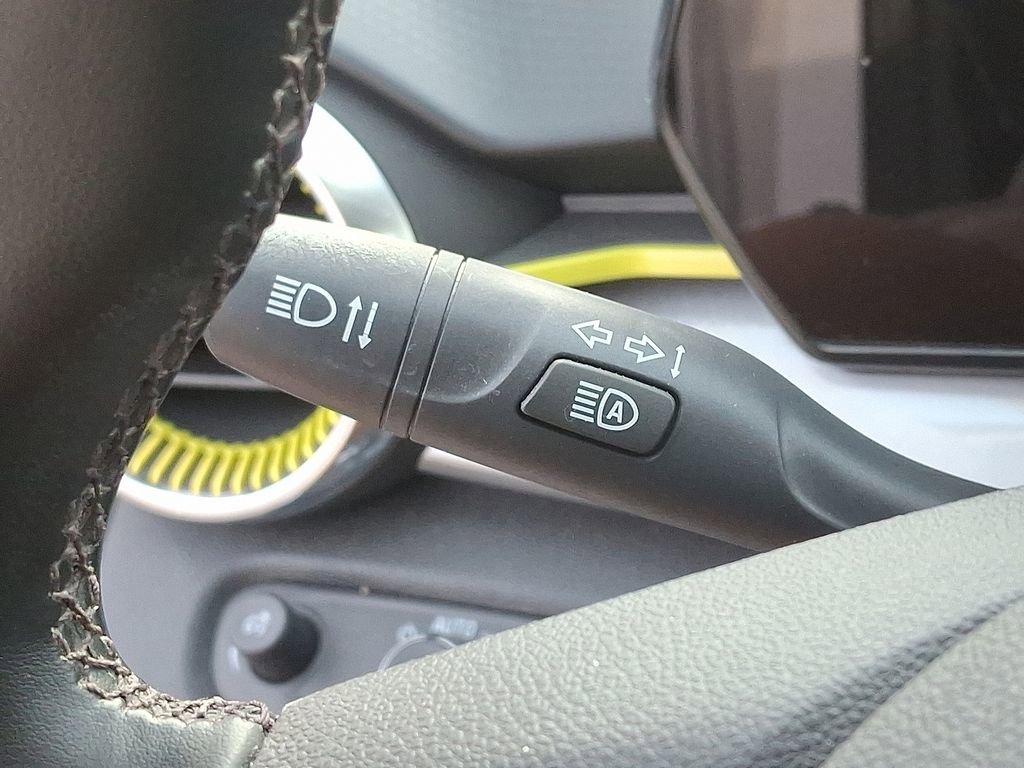 Used 2024 Chevrolet Trax LT w/ Driver Confidence Package image 24