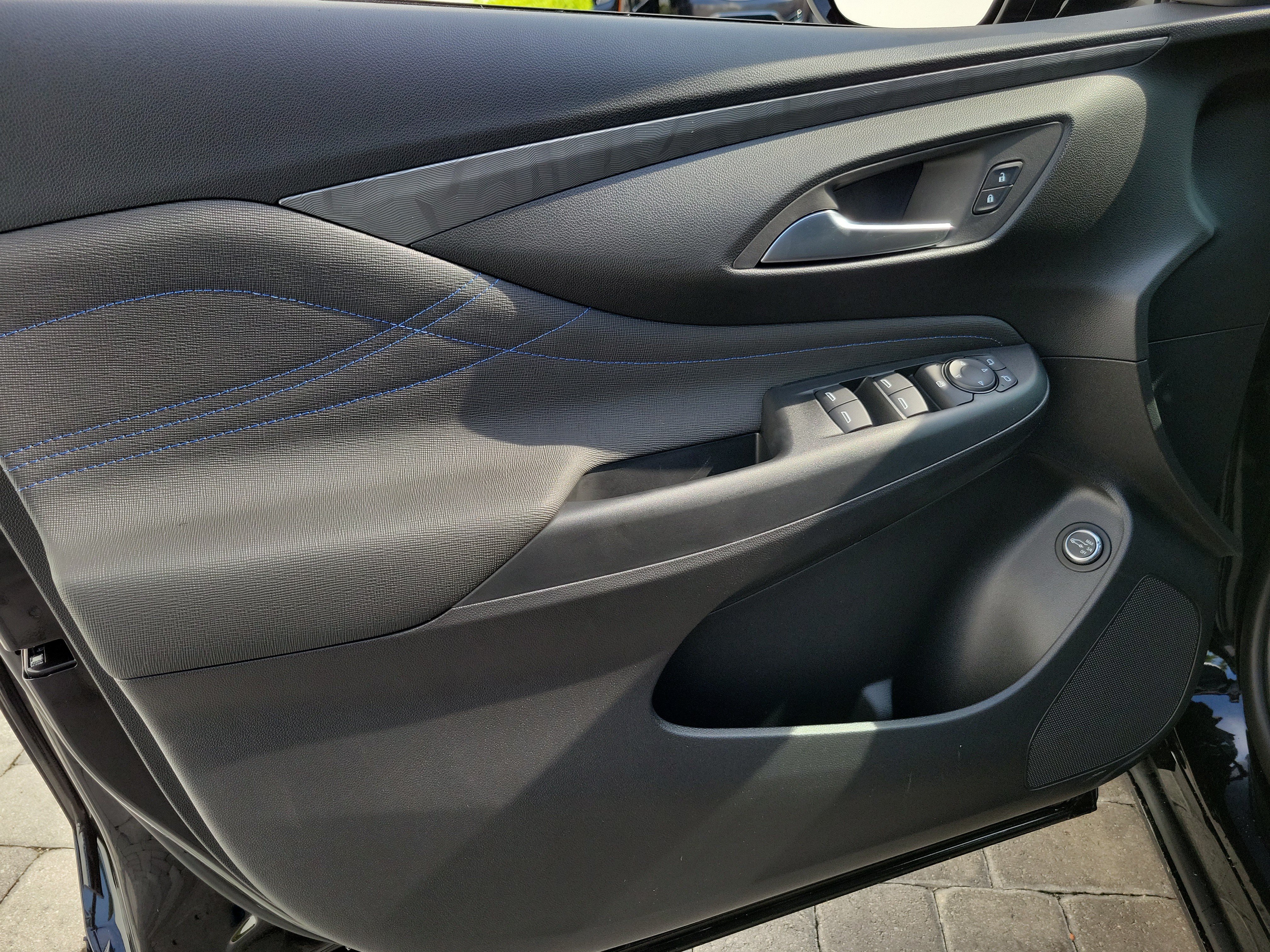 New 2026 Buick Envista Sport Touring w/ Convenience I Package FWD image 17