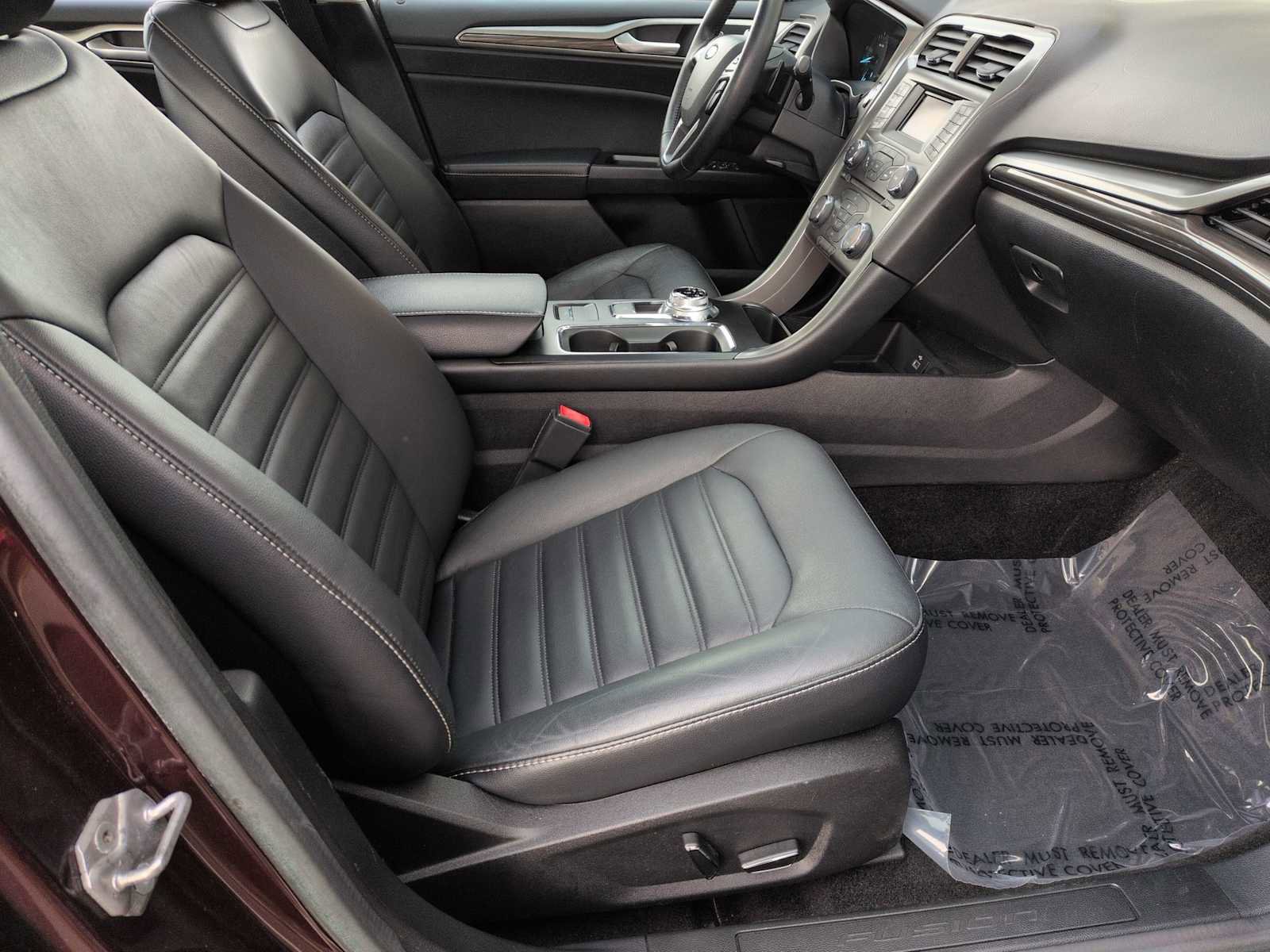 Used 2017 Ford Fusion SE image 22