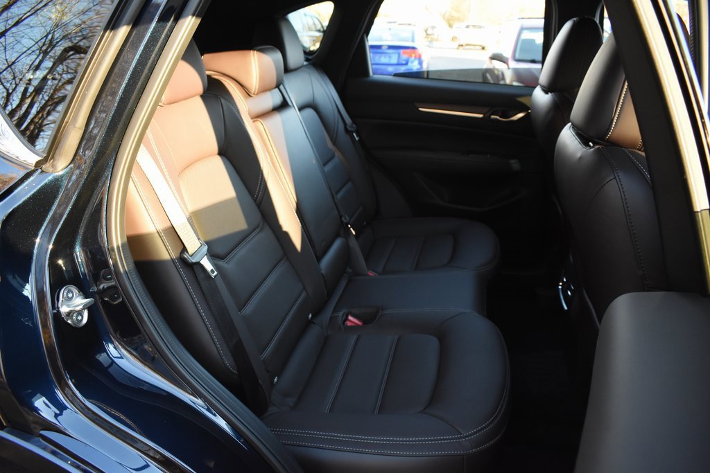 New 2025 MAZDA CX-5 Signature image 23