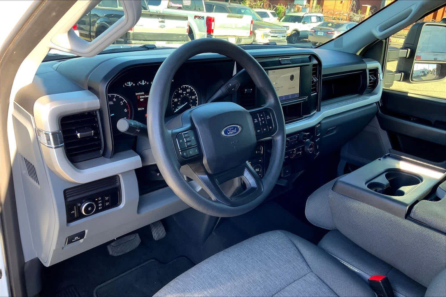 Used 2025 Ford F250 XL w/ STX Appearance Package AWD/4WD image 18