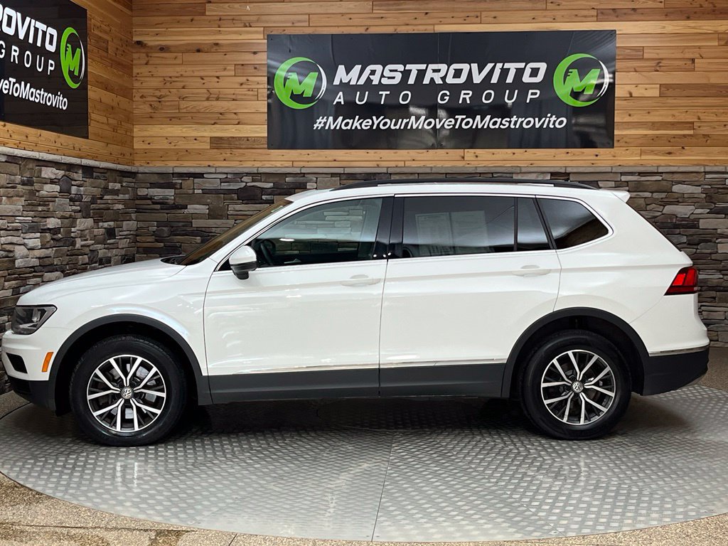 Used 2020 Volkswagen Tiguan SE w/ Panoramic Sunroof Package AWD/4WD image 11