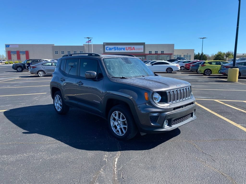 Used 2019 Jeep Renegade Latitude w/ Cold Weather Group AWD/4WD image 1