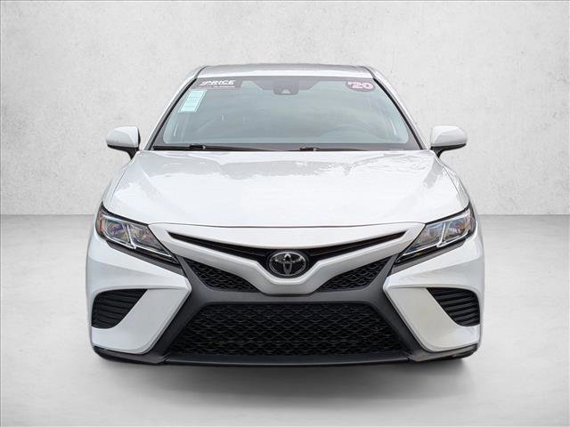 Used 2020 Toyota Camry SE video 2