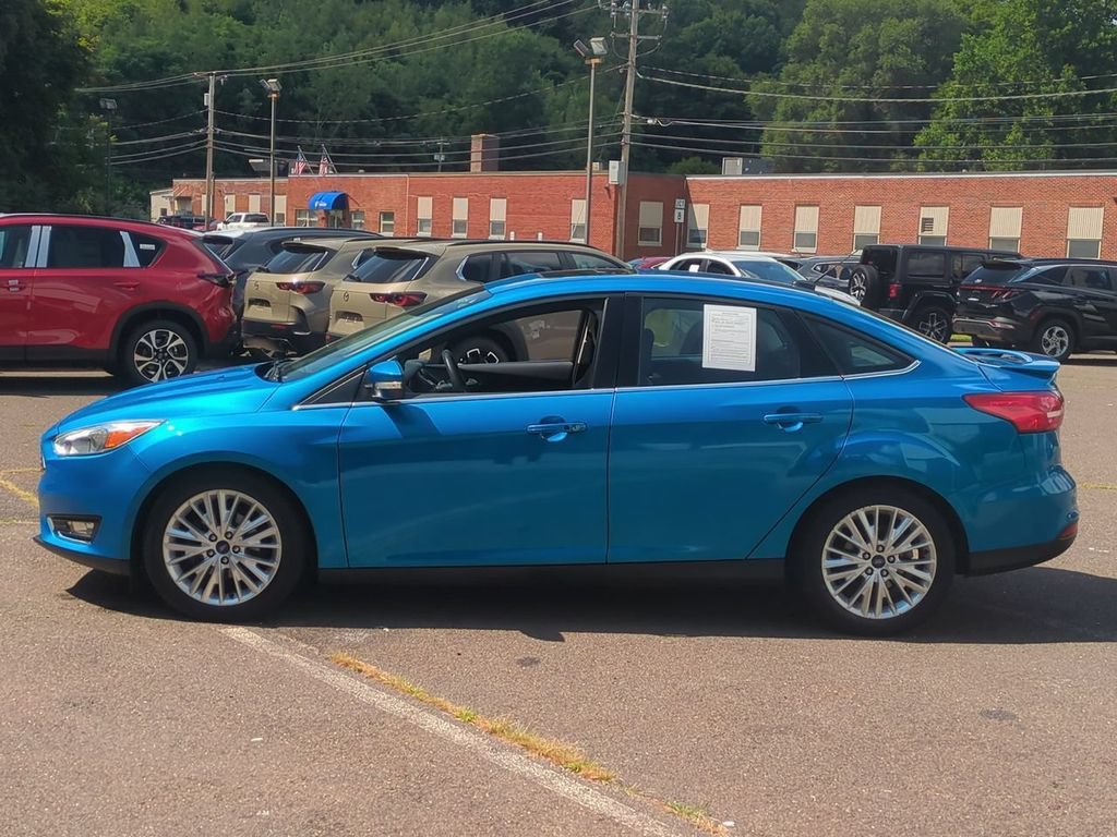 Used 2017 Ford Focus Titanium w/ Titanium Technology Package FWD image 7