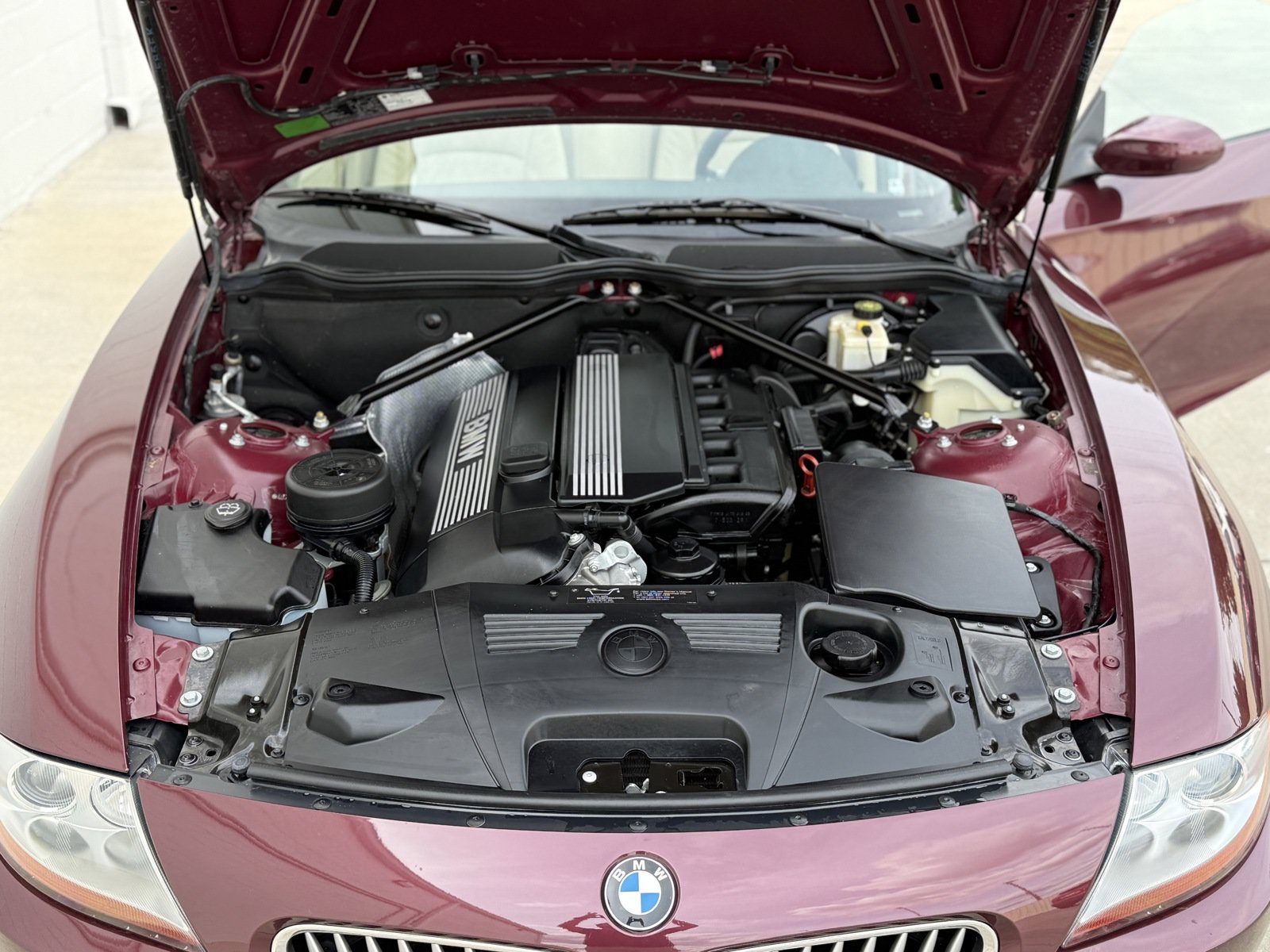 Used 2004 BMW Z4 3.0i RWD image 36
