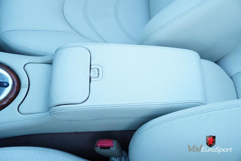 Used 2003 Jaguar XK8 Convertible image 26