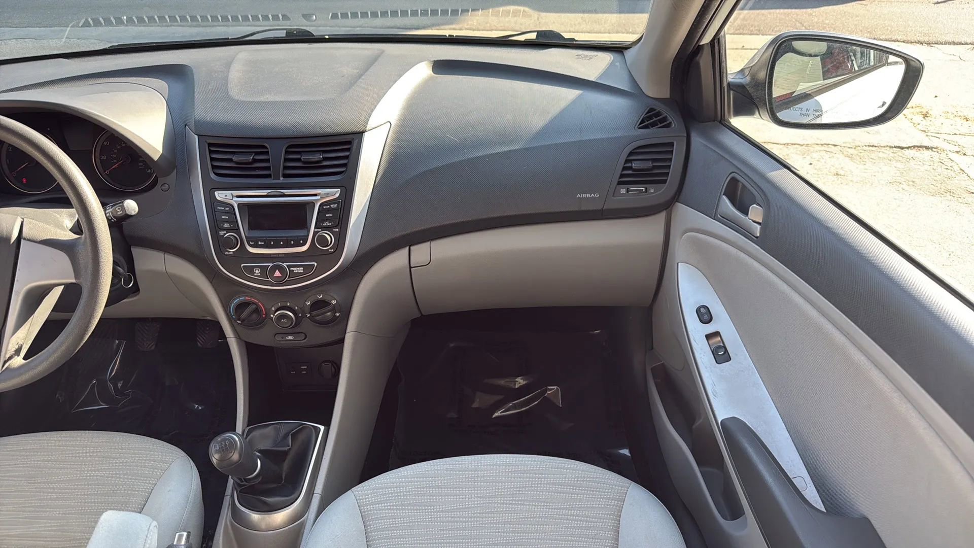 Used 2015 Hyundai Accent GLS image 26