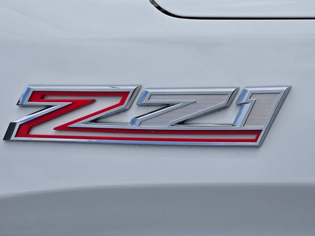 Used 2024 Chevrolet Silverado 1500 LT image 2