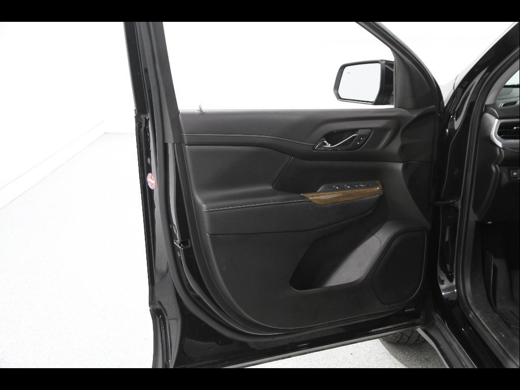 Certified 2022 GMC Acadia SLE FWD image 4