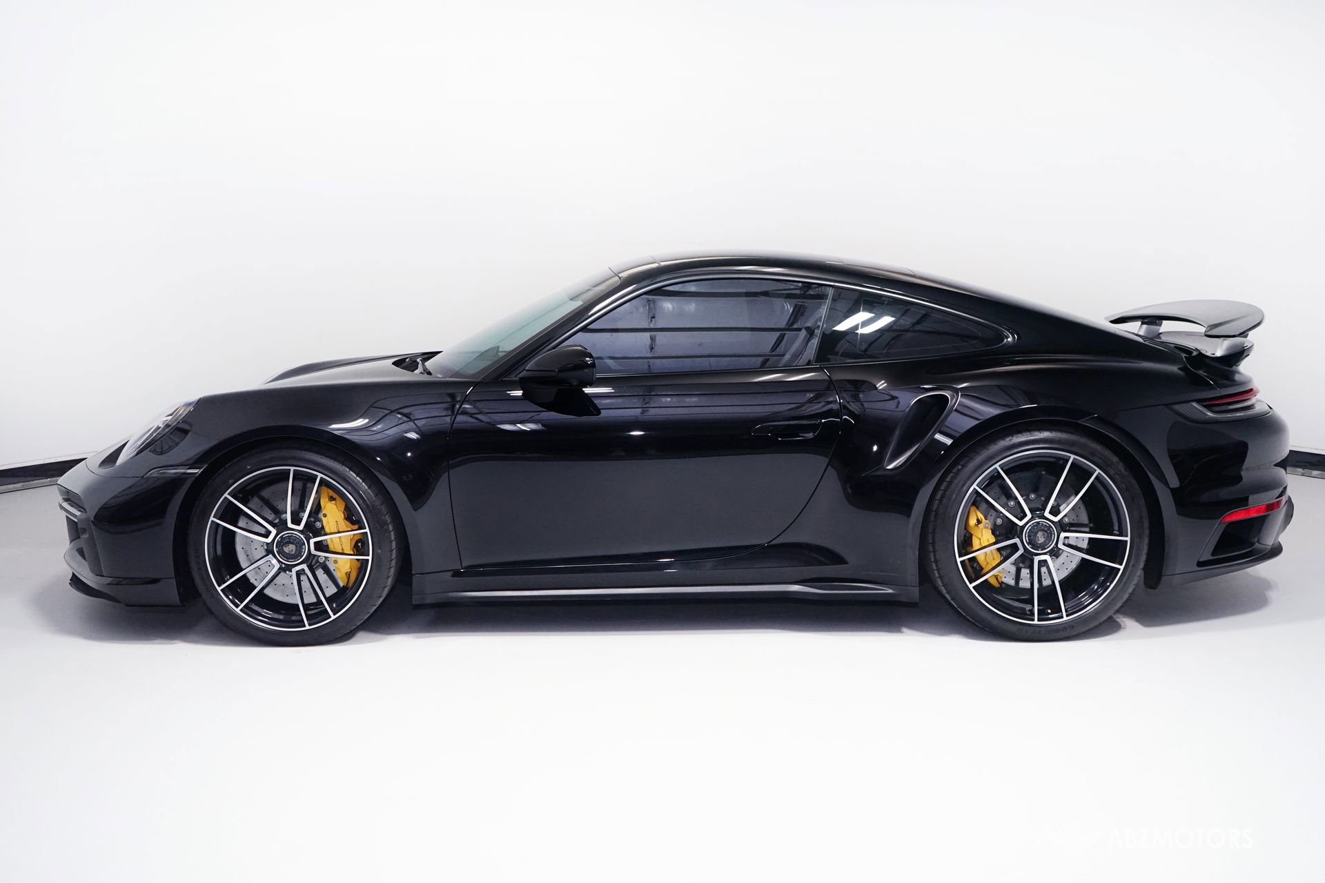 Used 2021 Porsche 911 Turbo S AWD/4WD image 5