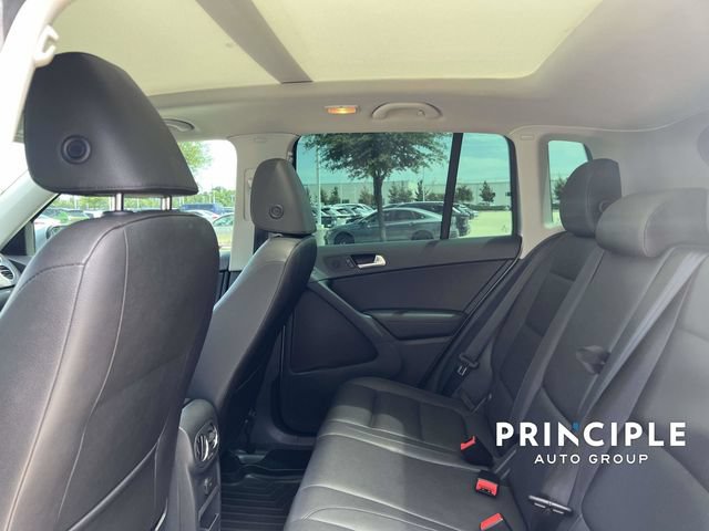 Used 2017 Volkswagen Tiguan Wolfsburg Edition AWD/4WD image 29