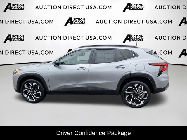 Used 2024 Chevrolet Trax RS w/ Sunroof Package FWD image 5