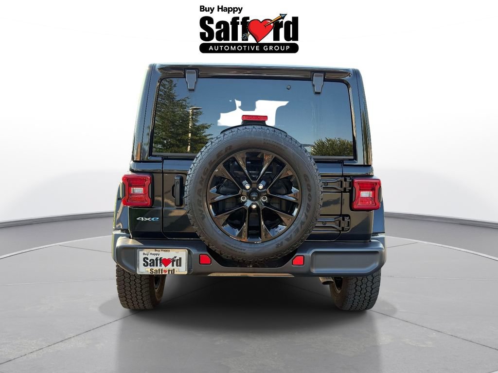 Used 2024 Jeep Wrangler Unlimited Sahara AWD/4WD image 11