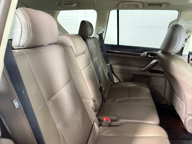 Used 2015 Lexus GX 460 w/ Premium Package AWD/4WD image 28