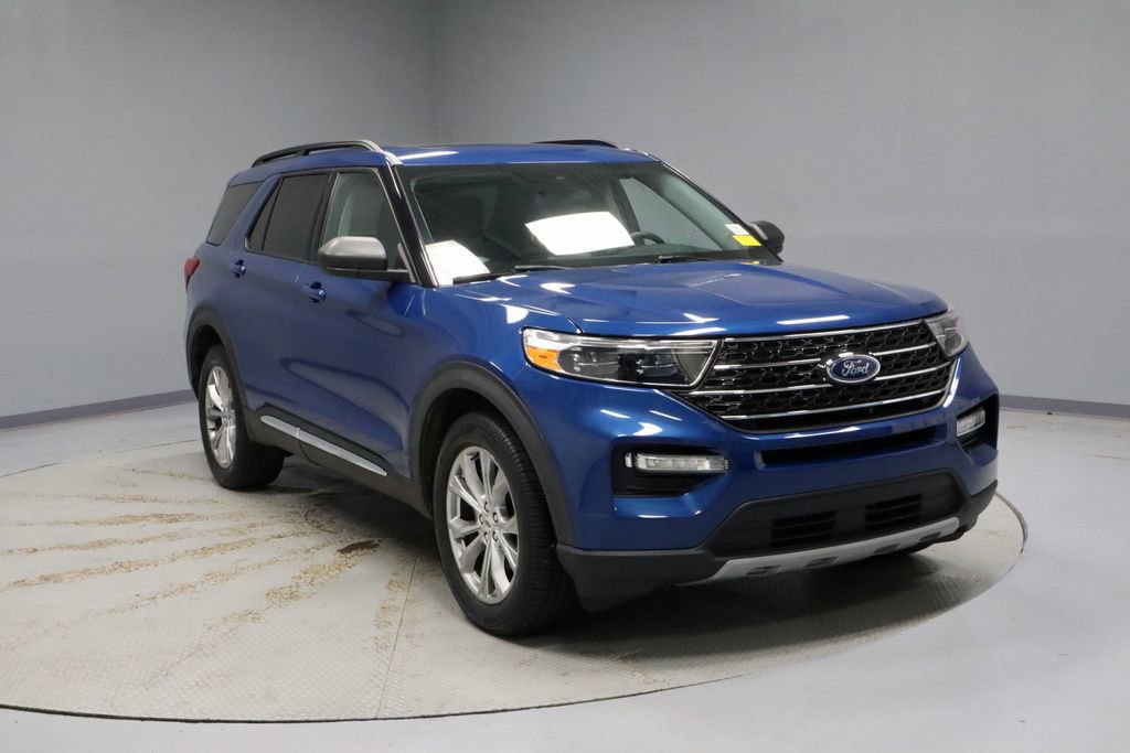 Used 2021 Ford Explorer XLT w/ Equipment Group 202A AWD/4WD image 1