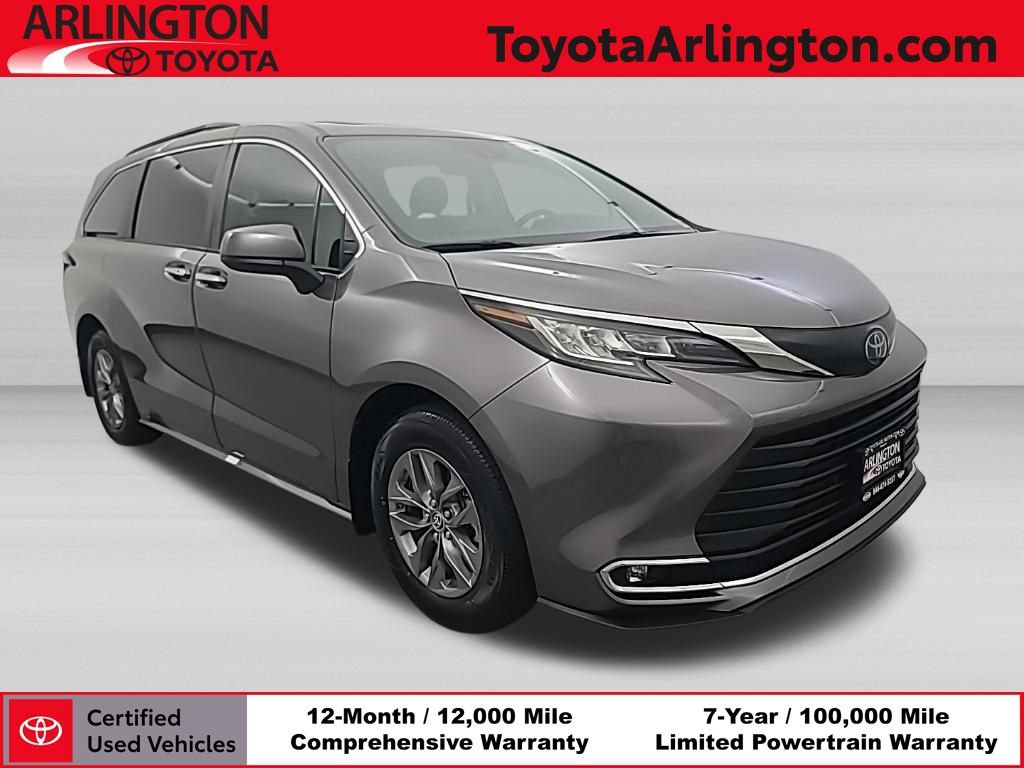 Used 2023 Toyota Sienna XLE AWD/4WD image 1