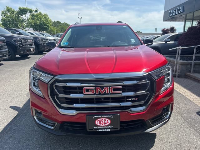 Used 2024 GMC Terrain AT4 w/ Infotainment Package II AWD/4WD image 7