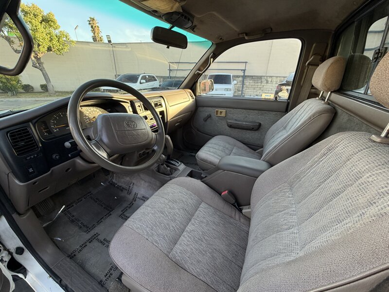 Used 1999 Toyota Tacoma 4x4 Regular Cab image 37