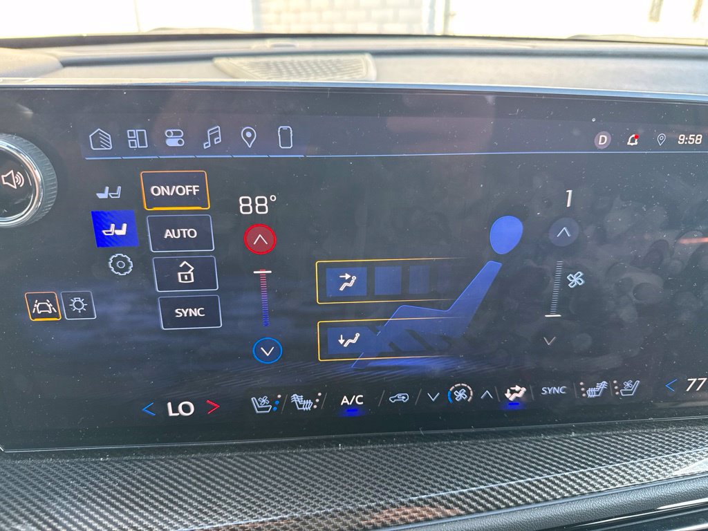 Used 2026 Chevrolet Traverse High Country FWD image 22