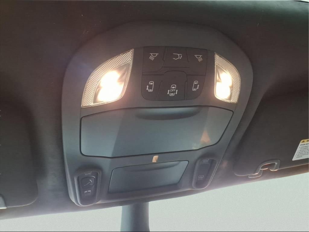 New 2026 Chrysler Pacifica Pinnacle w/ Trailer Tow Group image 22