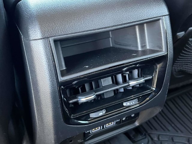 Used 2023 Jeep Grand Cherokee 4WD 4xe w/ Luxury Tech Group II image 20