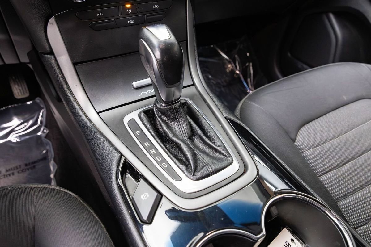 Used 2016 Ford Edge SE AWD/4WD image 36