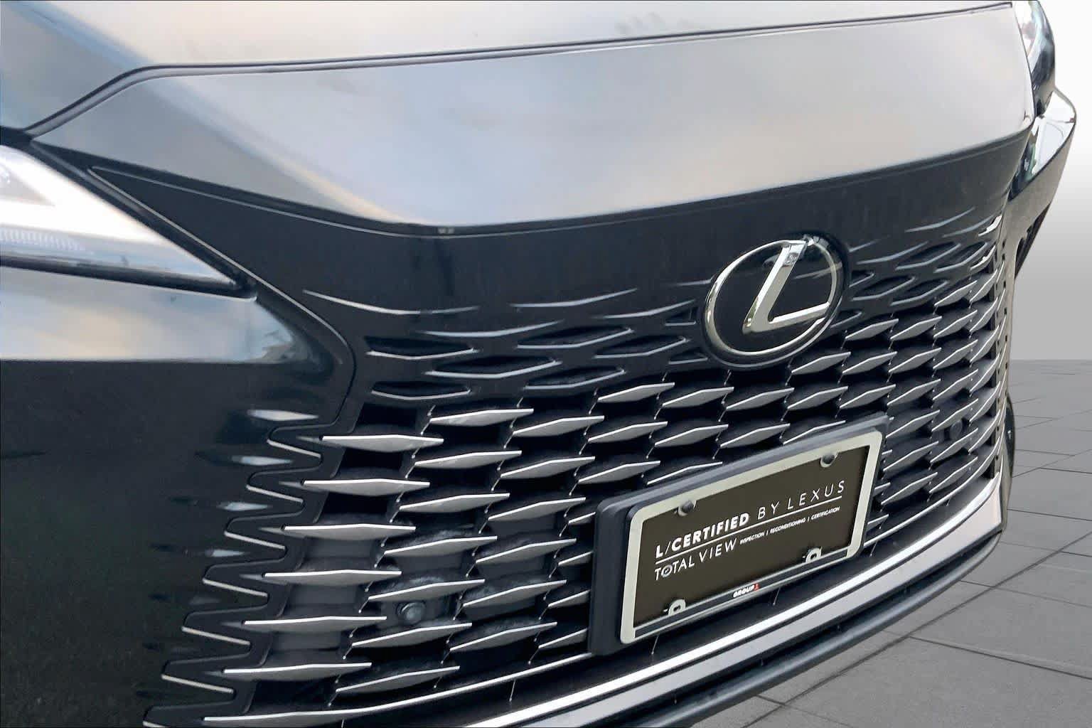 Certified 2024 Lexus RX 350 Premium w/ Kick Sensor & Tow Package AWD/4WD image 30