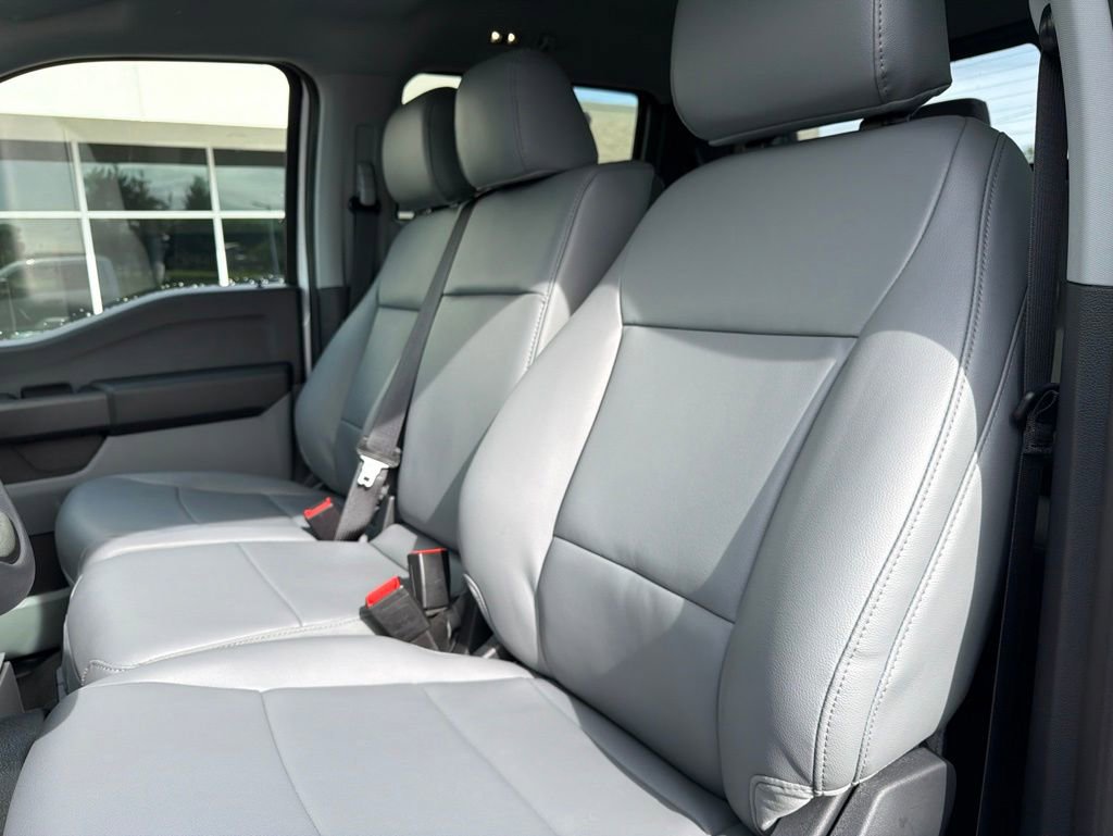 New 2026 Ford F550 4x4 Crew Cab image 10