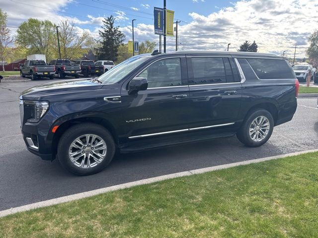 Used 2023 GMC Yukon XL SLT image 5