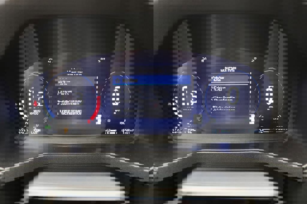 Used 2025 Ford Explorer ST-Line w/ ST-Line Street Pack image 19