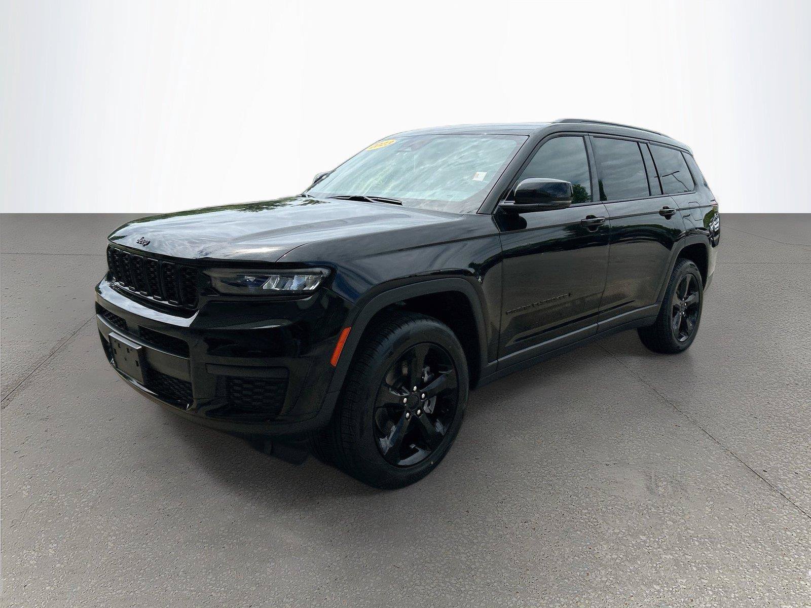 Used 2023 Jeep Grand Cherokee L Laredo AWD/4WD image 8