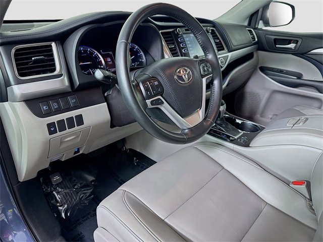 Certified 2018 Toyota Highlander XLE image 19
