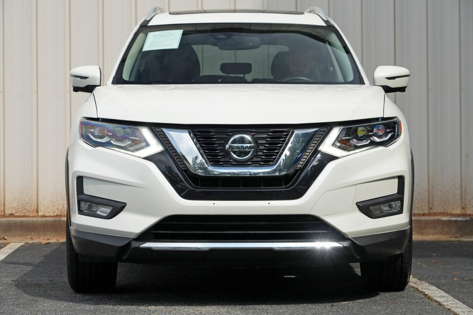 Used 2018 Nissan Rogue SL w/ Premium Package AWD/4WD image 6