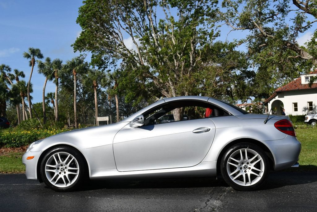 Used 2009 Mercedes-Benz SLK 300 image 30