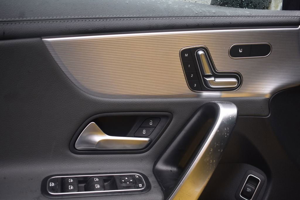 Used 2023 Mercedes-Benz CLA 35 AMG 4MATIC image 13