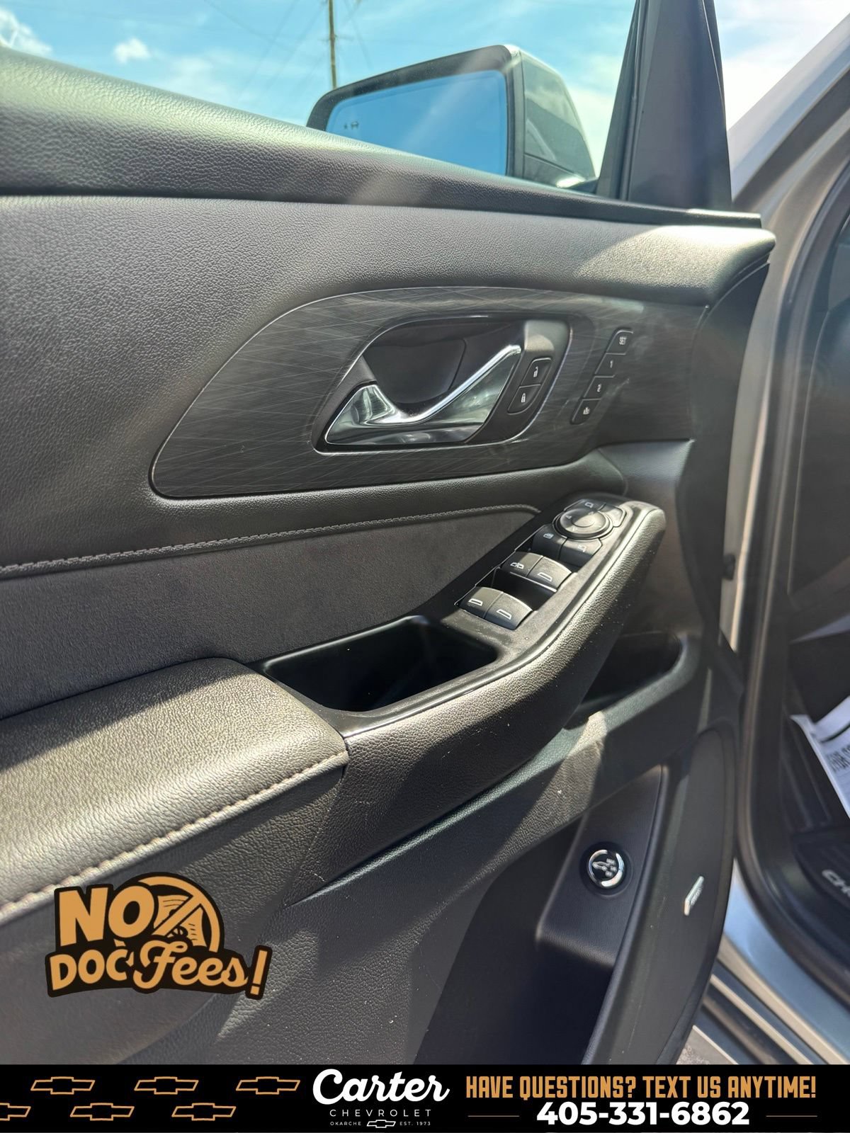 Used 2023 Chevrolet Traverse High Country FWD image 12