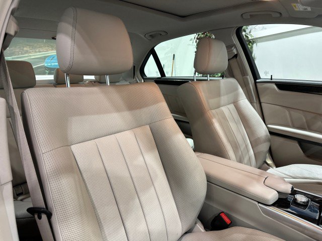Used 2014 Mercedes-Benz E 550 4MATIC Sedan w/ Premium 1 Package image 55