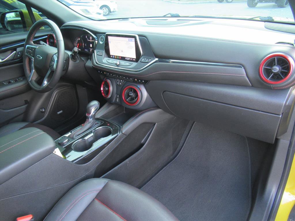 Used 2022 Chevrolet Blazer RS w/ Enhanced Convenience Package image 11