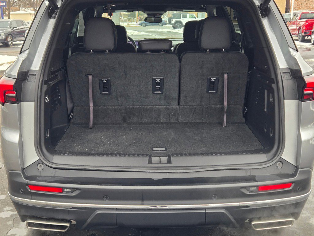 Certified 2025 Buick Enclave Preferred image 15