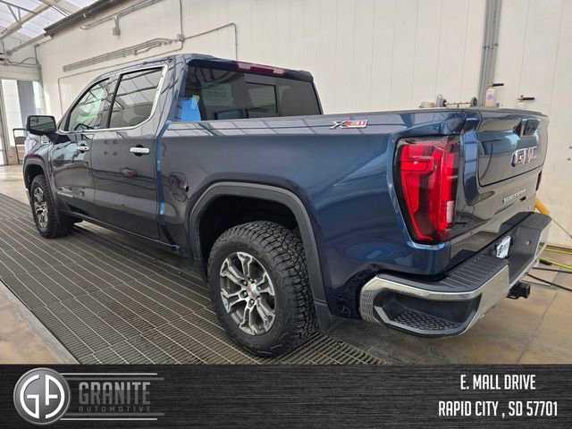 Used 2022 GMC Sierra 1500 SLT w/ SLT Convenience Package image 3