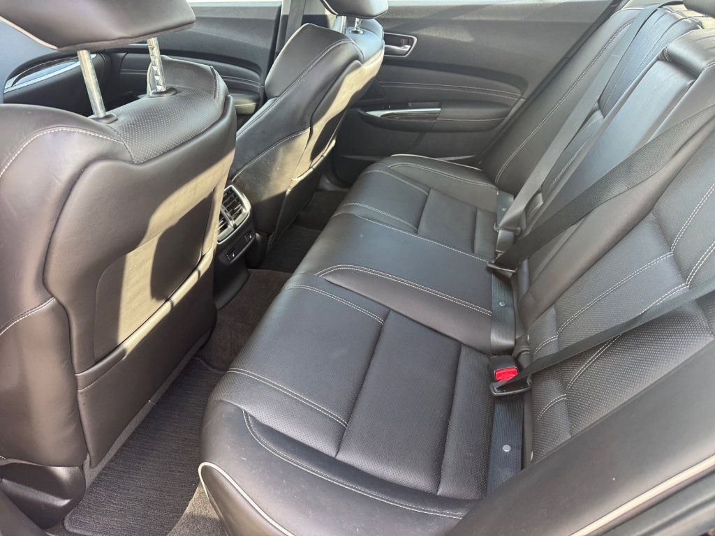 Used 2018 Acura TLX V6 SH-AWD w/ Advance Package image 11