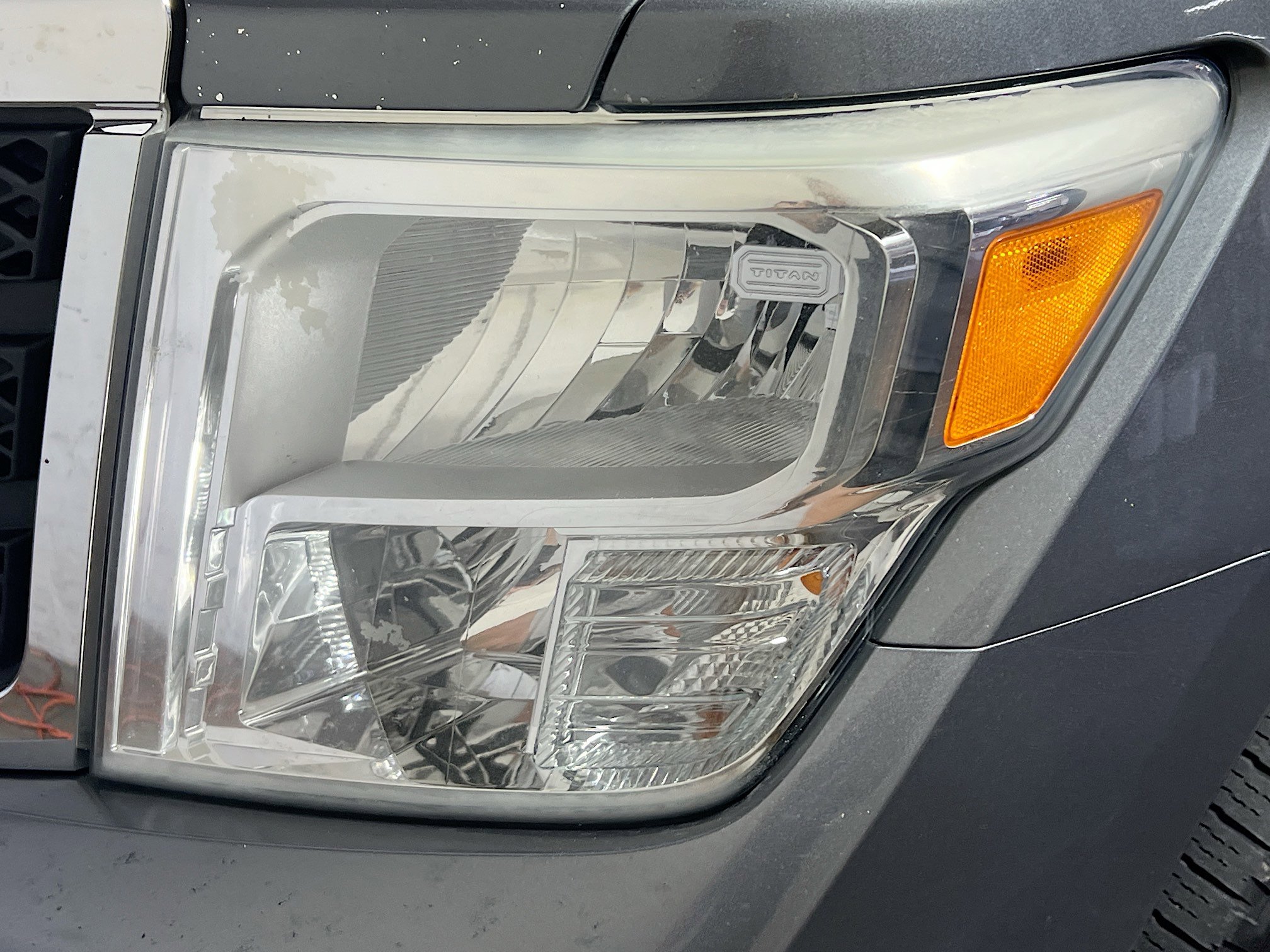 Used 2017 Nissan Titan SV RWD image 11